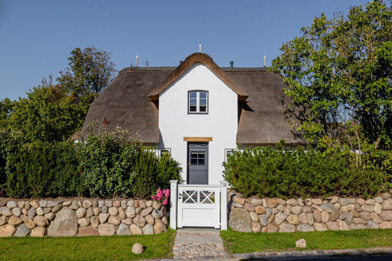 Herrschaftliche Liegenschaft in Bestlage im Kapitänsdorf Keitum 25980 Sylt, Haus