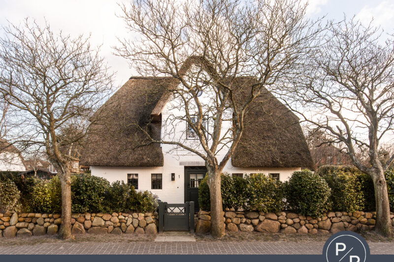 Reetgedeckter Neubau in attraktiver Lage von Keitum auf Sylt 25980 Keitum (Sylt), Einfamilienhaus