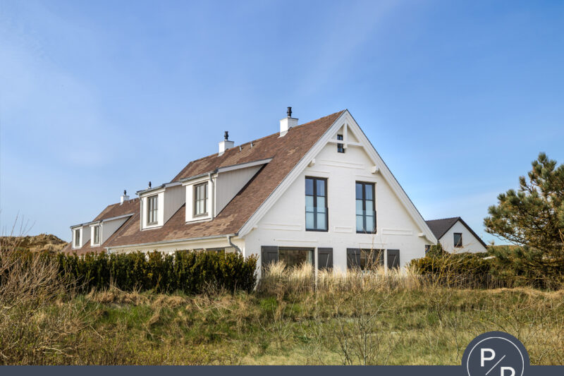 Neubau: Luxuriöses Hausteil (Ferienwohnung) zwischen Watt und Weststrand in Rantum 25980 Sylt, Doppelhaushälfte
