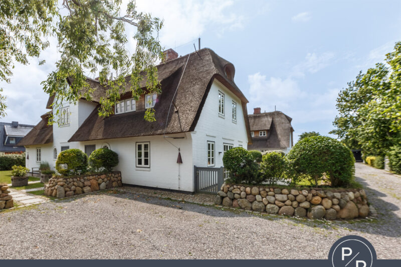 Luxuriöse, vollausgestattete Haushälfte unter Reet in ruhiger Lage von Tinnum (Ferienwohnung) 25980 Sylt, Doppelhaushälfte