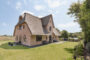 Luxuriöses Einfamilienhaus unter Reet direkt an den Morsumer Wiesen - BILD