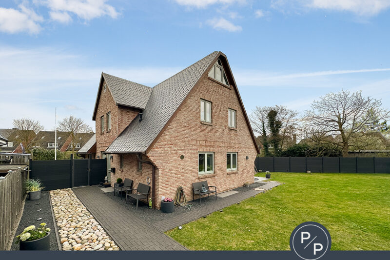 Moderne und geschmackvolle DHH mit großem Garten in ruhiger Lage von Tinnum 25980 Sylt, Doppelhaushälfte